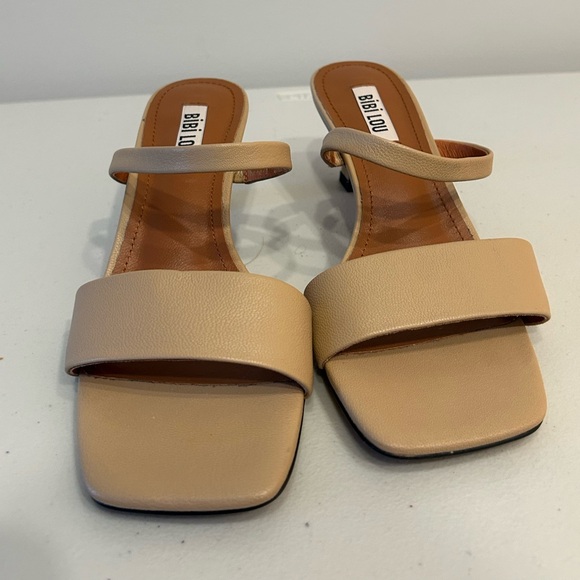 Bibi Lou Square Toe Leather Strappy Sandal - Picture 2 of 5